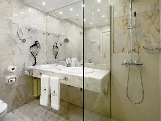Des Vosges Hotel Parijs